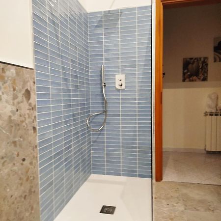 Villa La Casetta Con Giardino A 30 M Dal Mare San Bartolomeo Al Mare Bagian luar foto