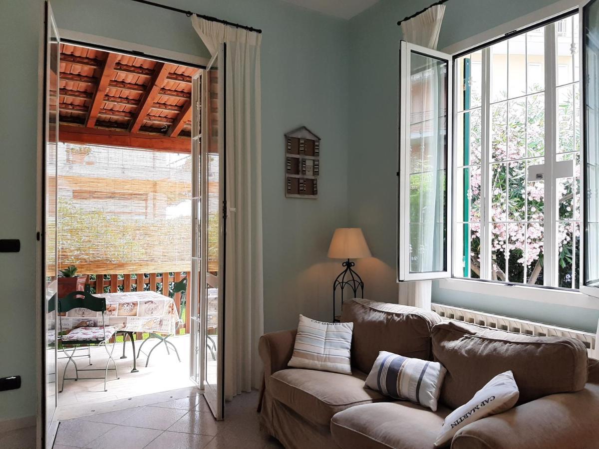 Villa La Casetta Con Giardino A 30 M Dal Mare San Bartolomeo Al Mare Bagian luar foto